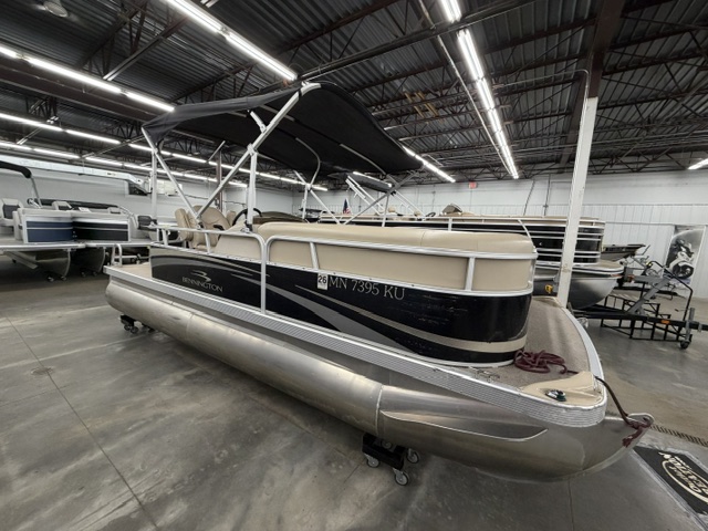 2012 BENNINGTON 20 SL - Image 1