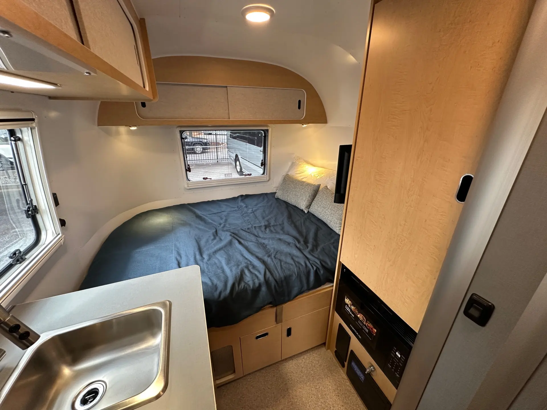 2027 Airstream World Traveler 17Rb - Image 25