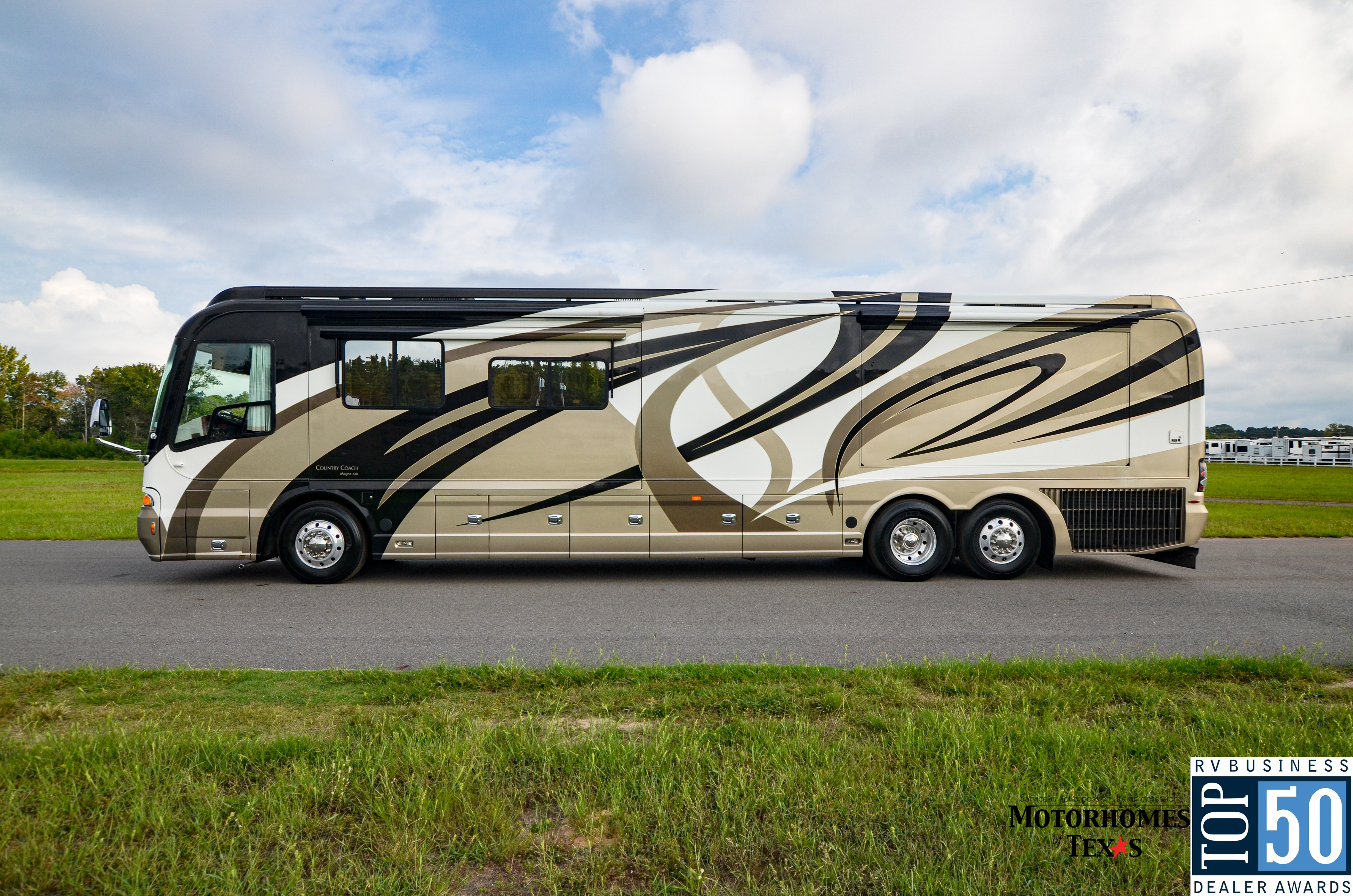 2007 Country Coach Magna  - exterior 11