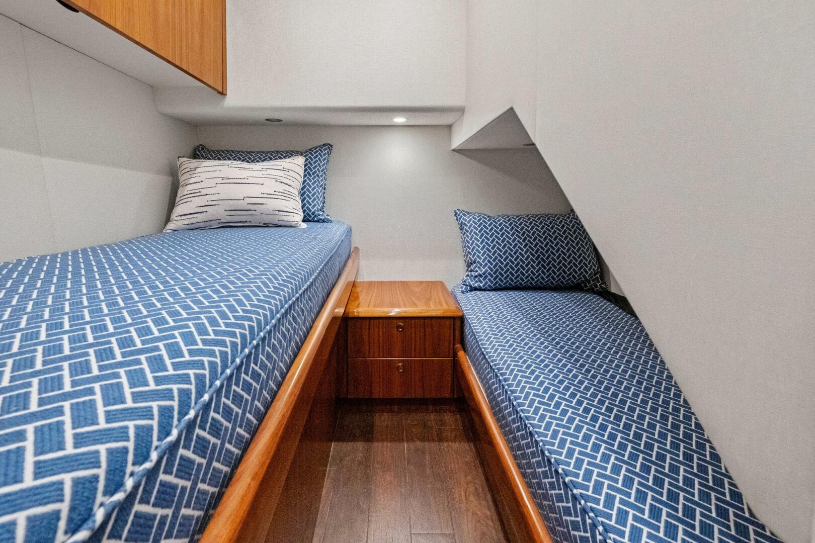2025 Viking 58 Convertible - Image 27