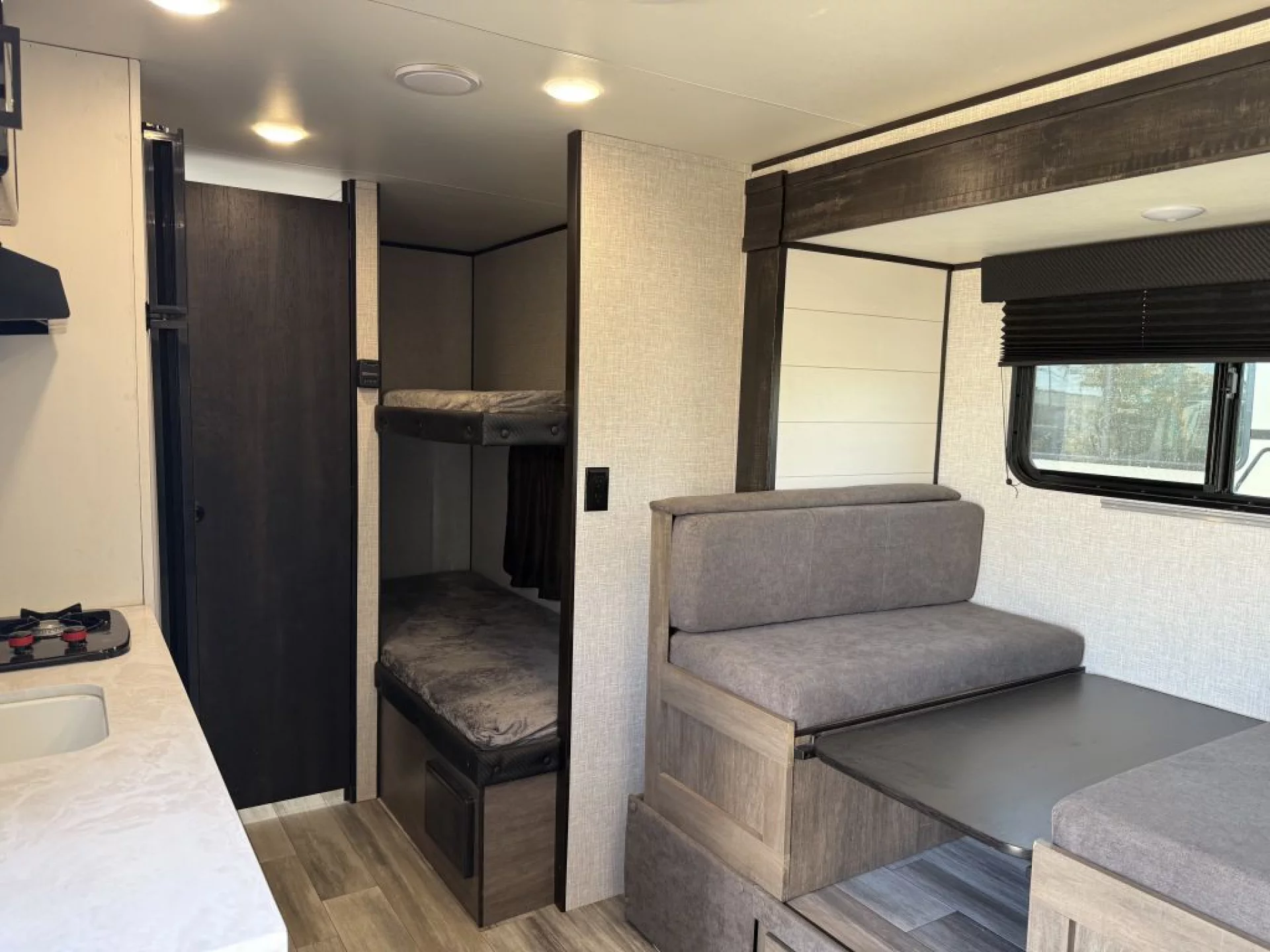2024 JAYCO JAY FLIGHT SLX BAJA EDITION 184BS - Image 7