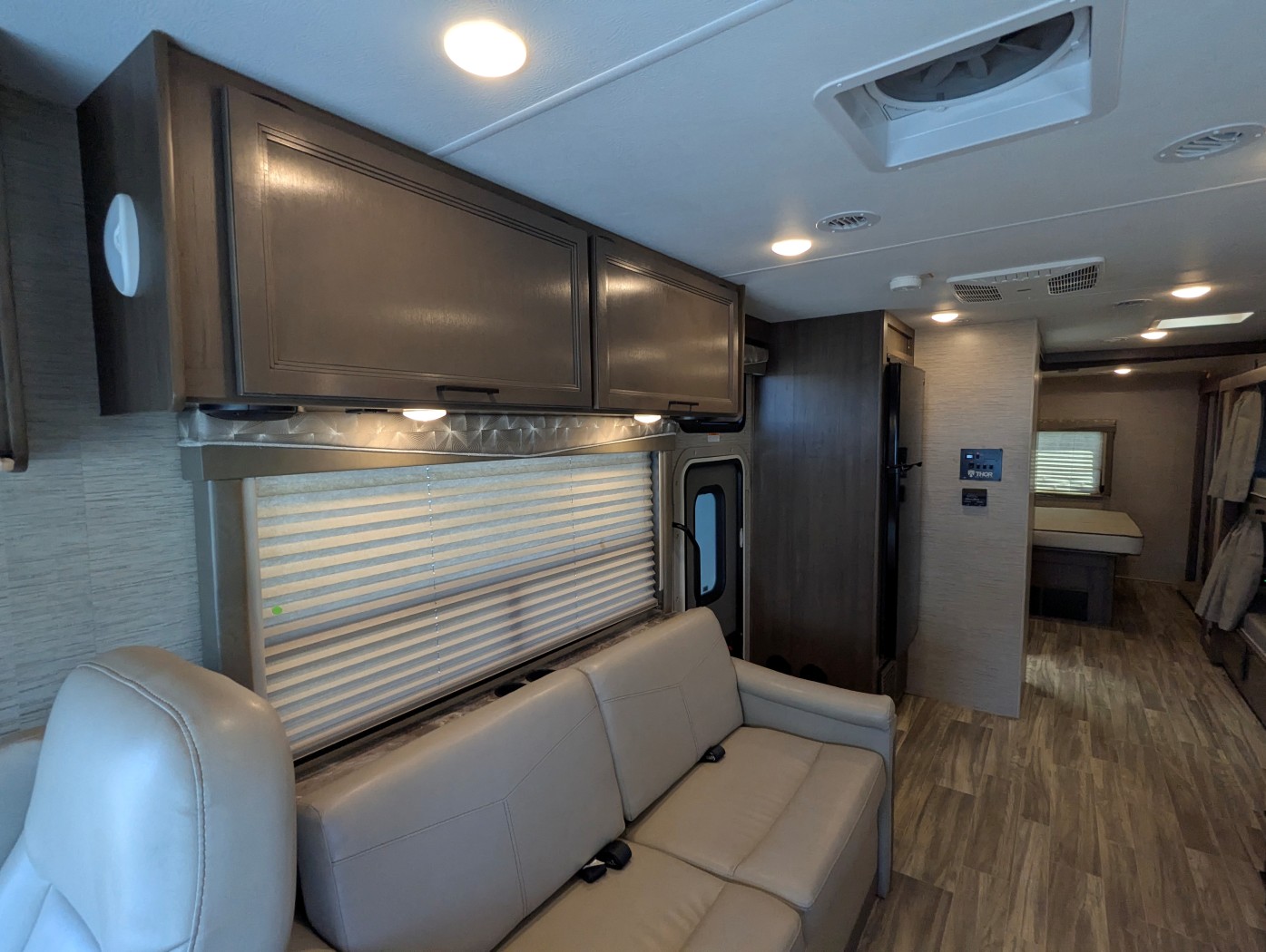 2022 Thor Motor Coach A.C.E. 32.3 - Image 14