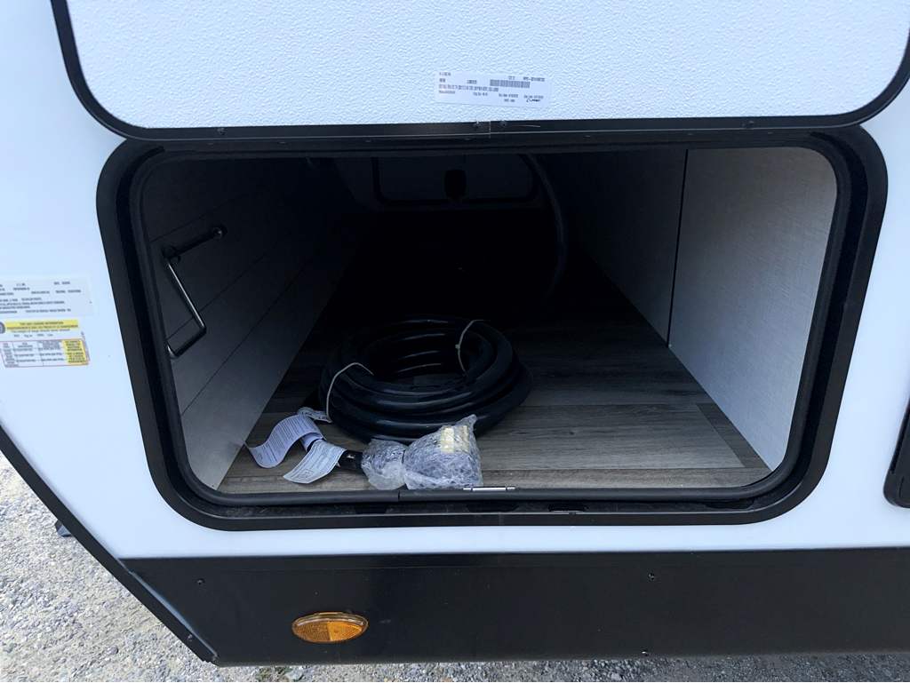 2026 VENTURE RV SPORTTREK 291VRK - Image 9