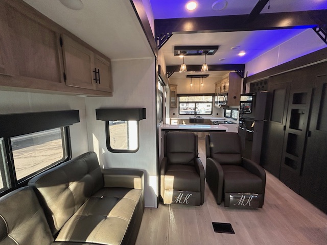 2026 CHEROKEE TIMBERWOLF 39DKBL - Image 11