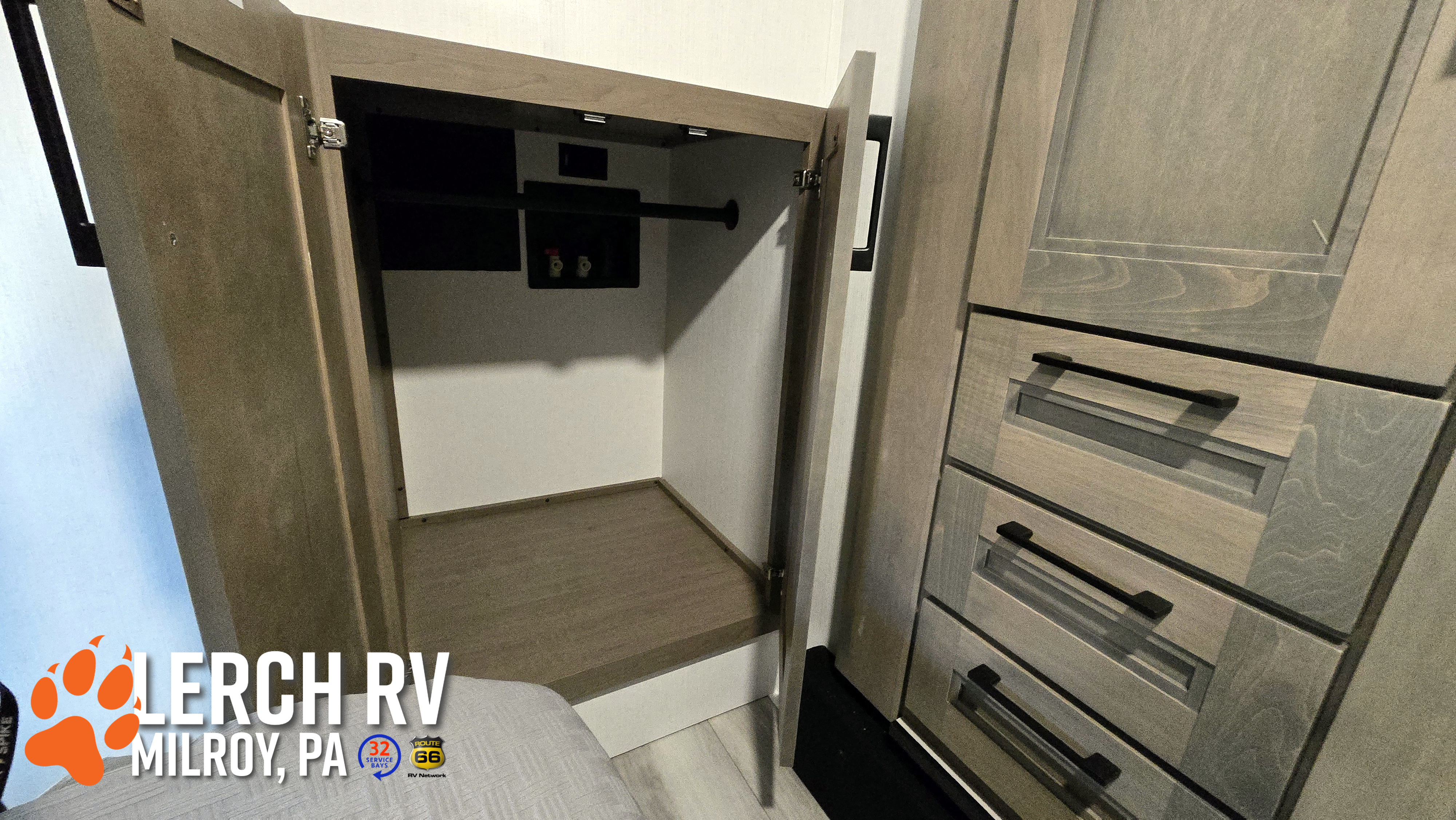 2026 KZ RV Durango HT D240RKD - Image 35
