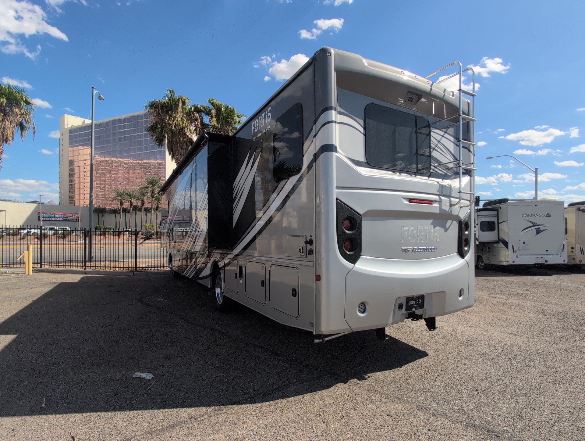 2024 Fleetwood Fortis 36Y - Image 7