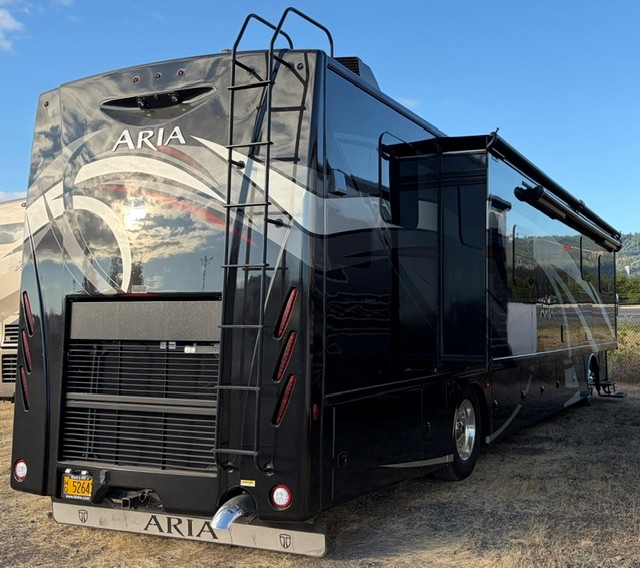 2019 Thor Motor Coach Aria 3901 - Image 5