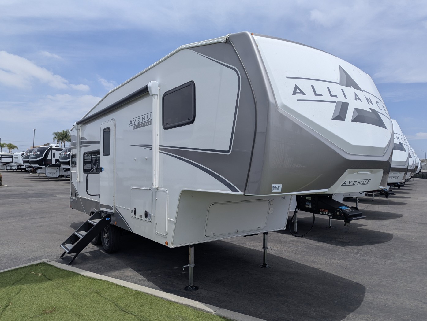2026 Alliance RV Avenue 23ML - Image 1