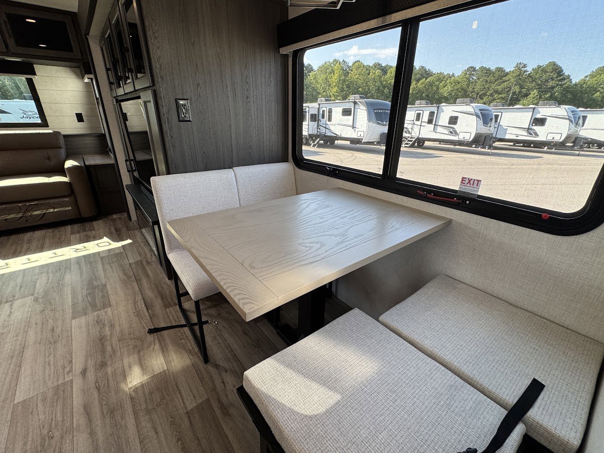 2026 VENTURE RV SPORTTREK 333VMI - Image 28