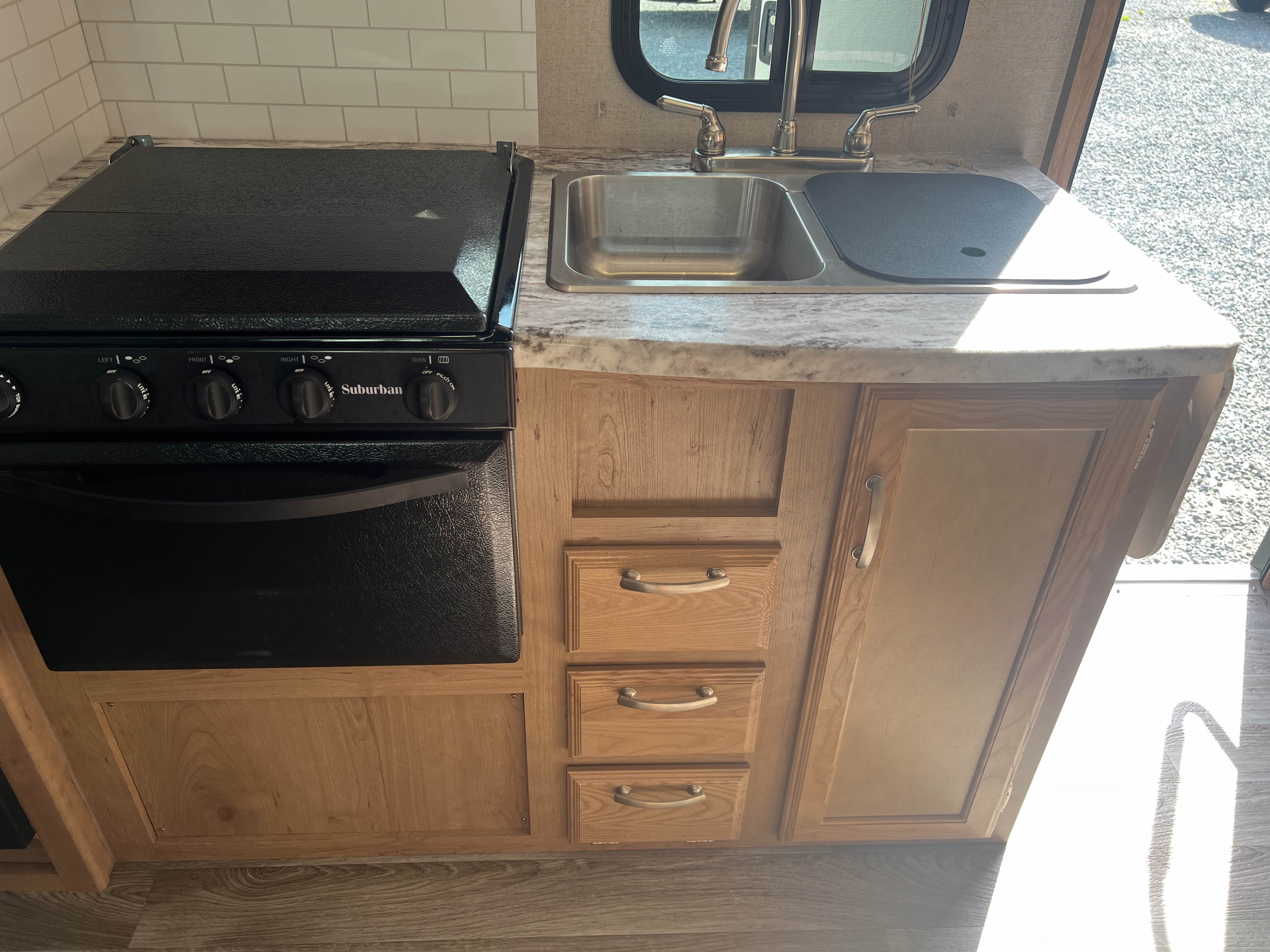 2020 Winnebago Micro Minnie 1808FBS - Image 11