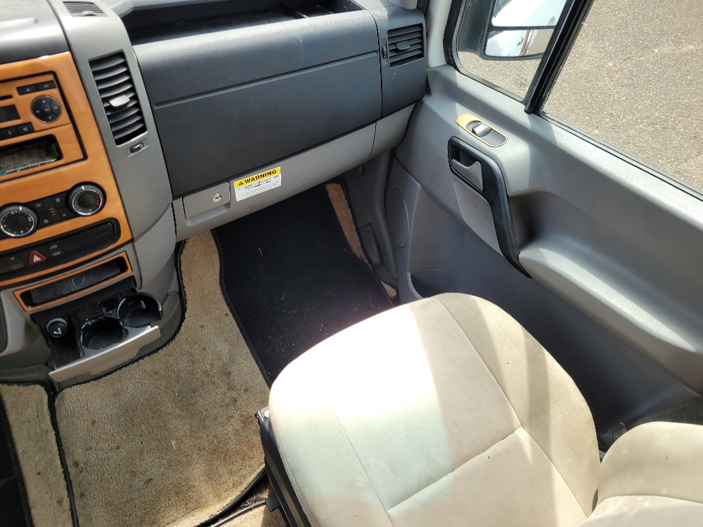 2008 Roadtrek Adventurous RS - Image 4