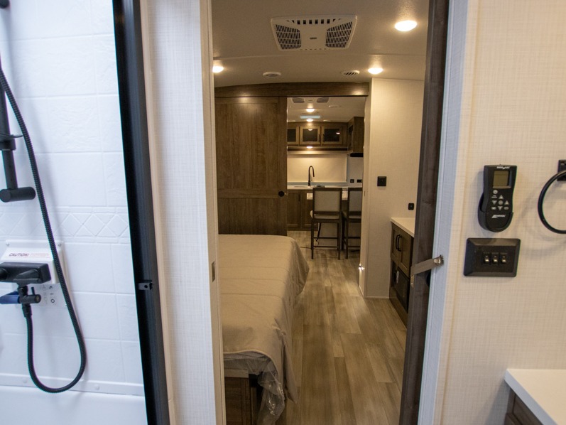 2024 Forest River Rockwood Signature Ultra Lite 8263MBR - Image 16