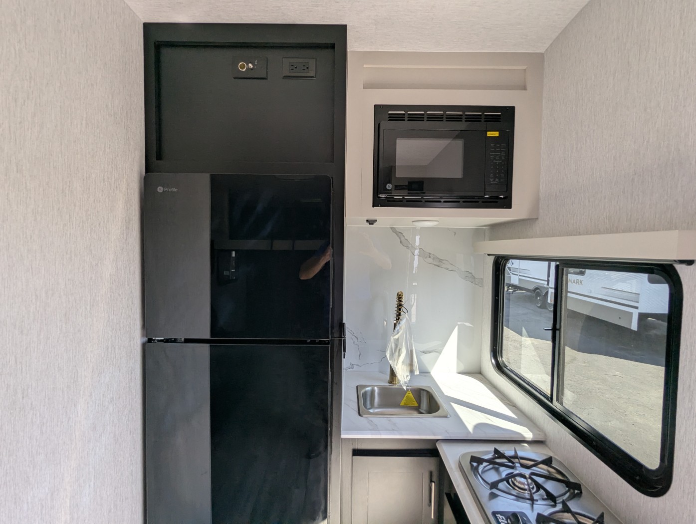 2027 IROK Trailers SX 1814 - Image 11