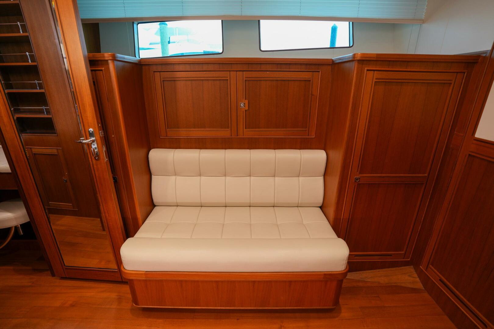 2022 Marlow Explorer 62E-CB - Image 46