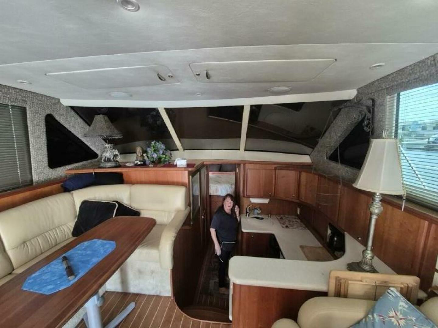 2002 Silverton 38 Convertible - Image 51