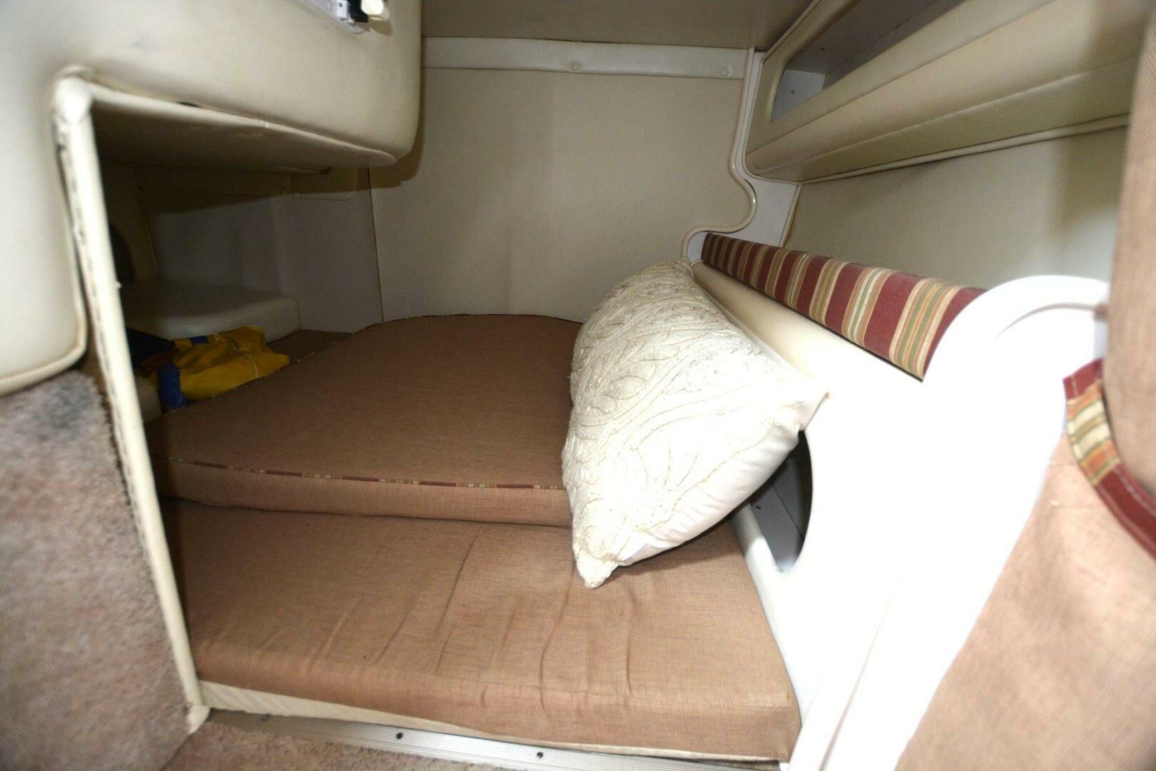 1999 Rinker Fiesta Vee 270 - Image 15