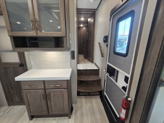 2021 GRAND DESIGN SOLITUDE 310GK - Image 11