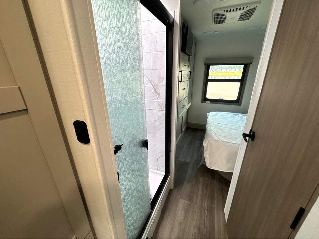 2027 ENTEGRA COACH ODYSSEY 29V - Image 16