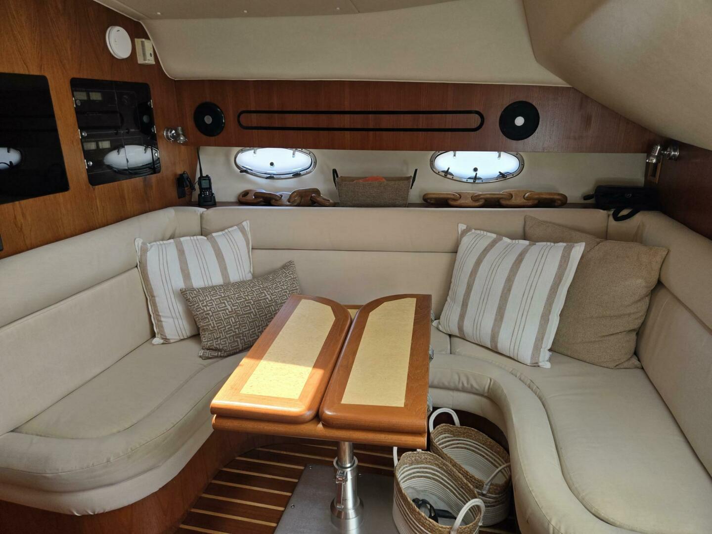 2001 Tiara Yachts 3800 Express - Image 25