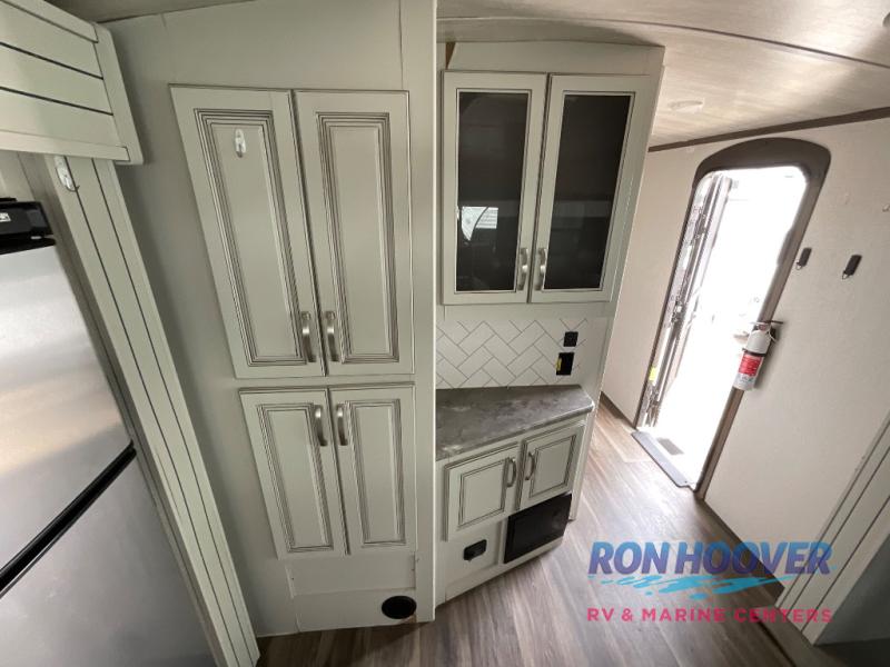 2022 KEYSTONE 33RLI - Image 14
