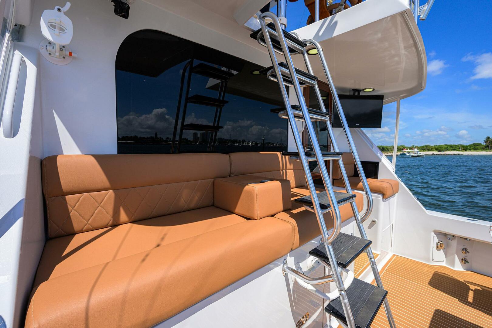 2001 Hatteras 43 Convertible Base - Image 58