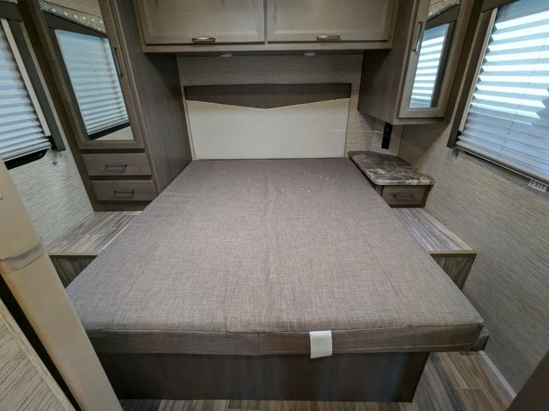 2024 Thor Motor Coach Four Winds 28Z - Image 15