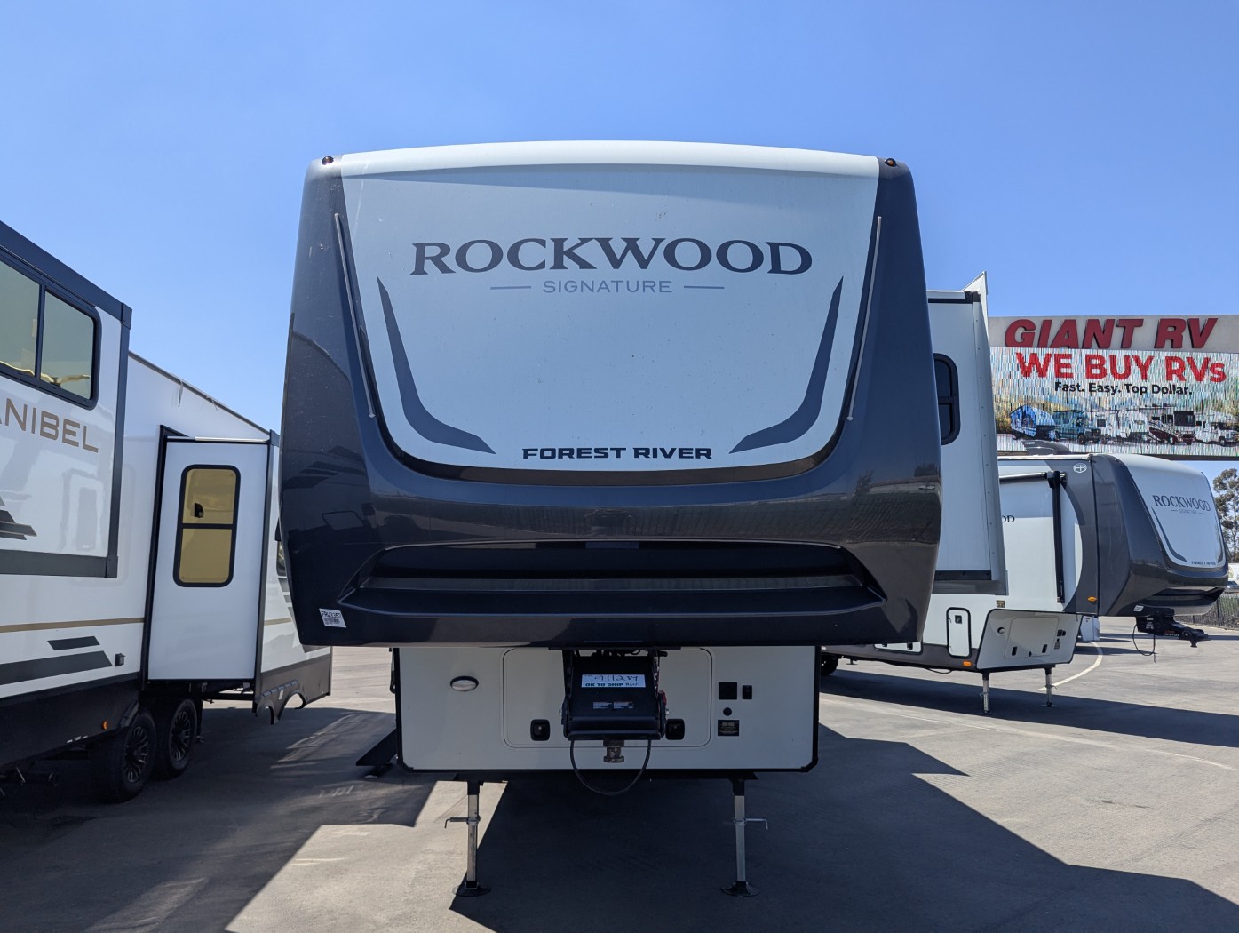 2026 Forest River Rockwood Signature R371RK - Image 2