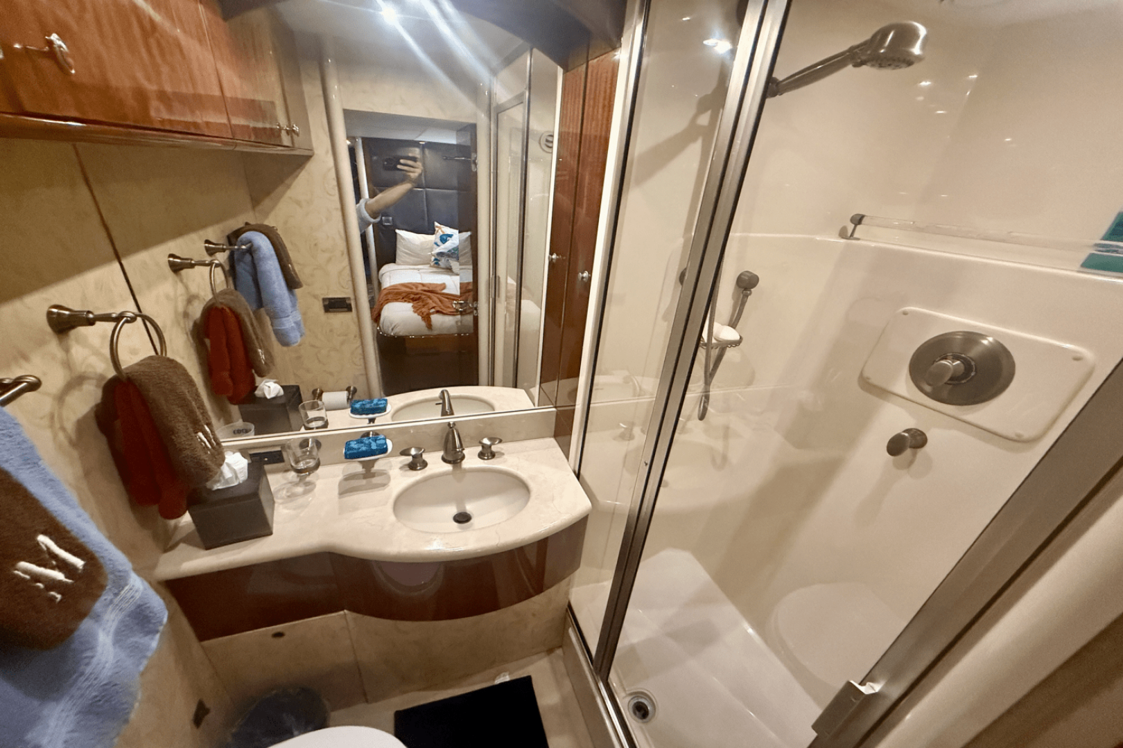 2005 68 FLYBRIDGE - Image 36