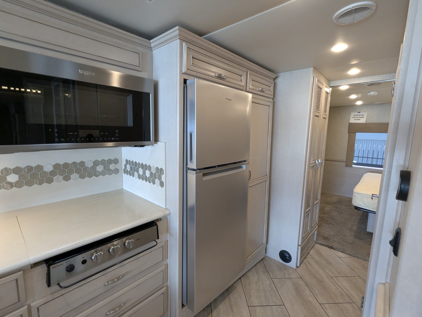 2021 Newmar Bay Star 3626 - Image 30