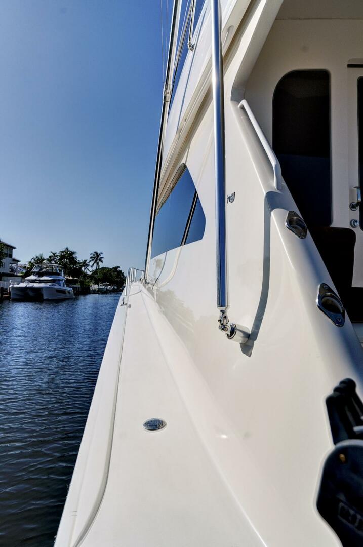 2008 Viking 74 Enclosed Bridge - Image 22