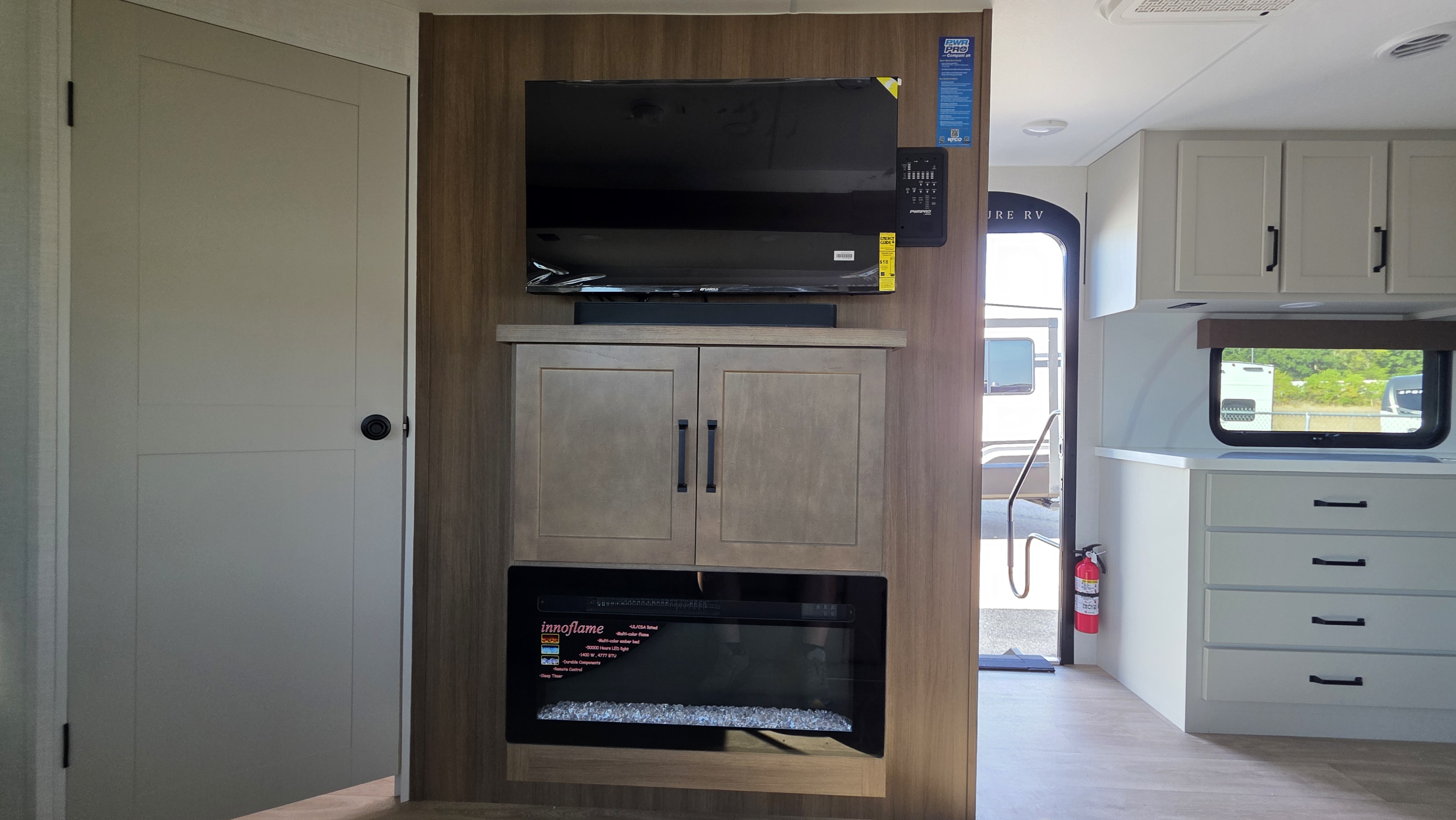 2027 VENTURE RV SPORTTREK 272VRK - Image 16