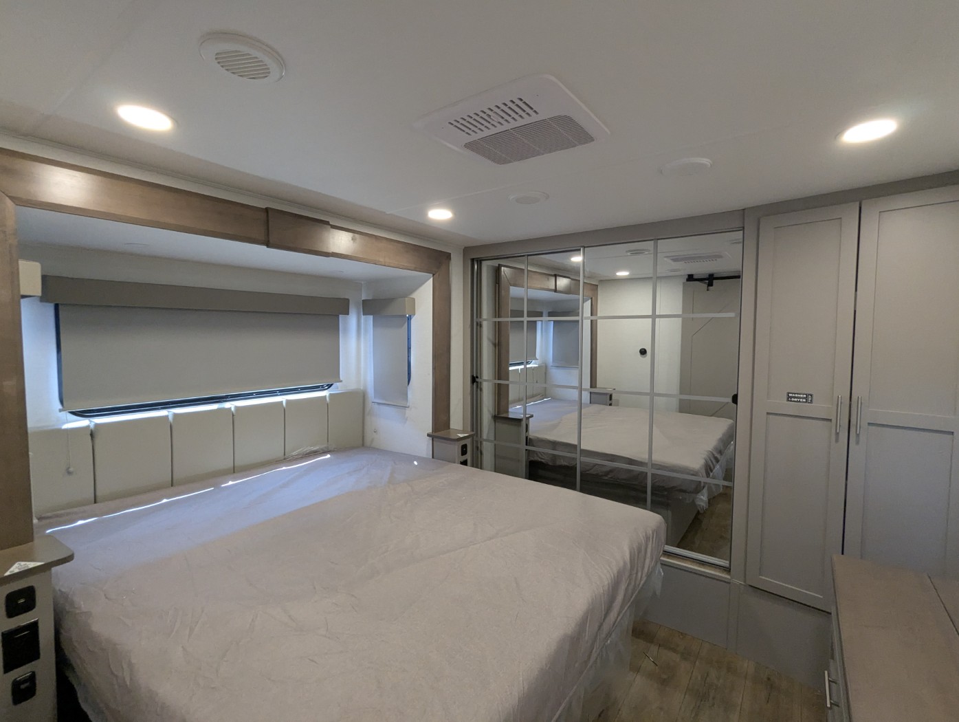2026 Alliance RV Avenue 332RL - Image 9