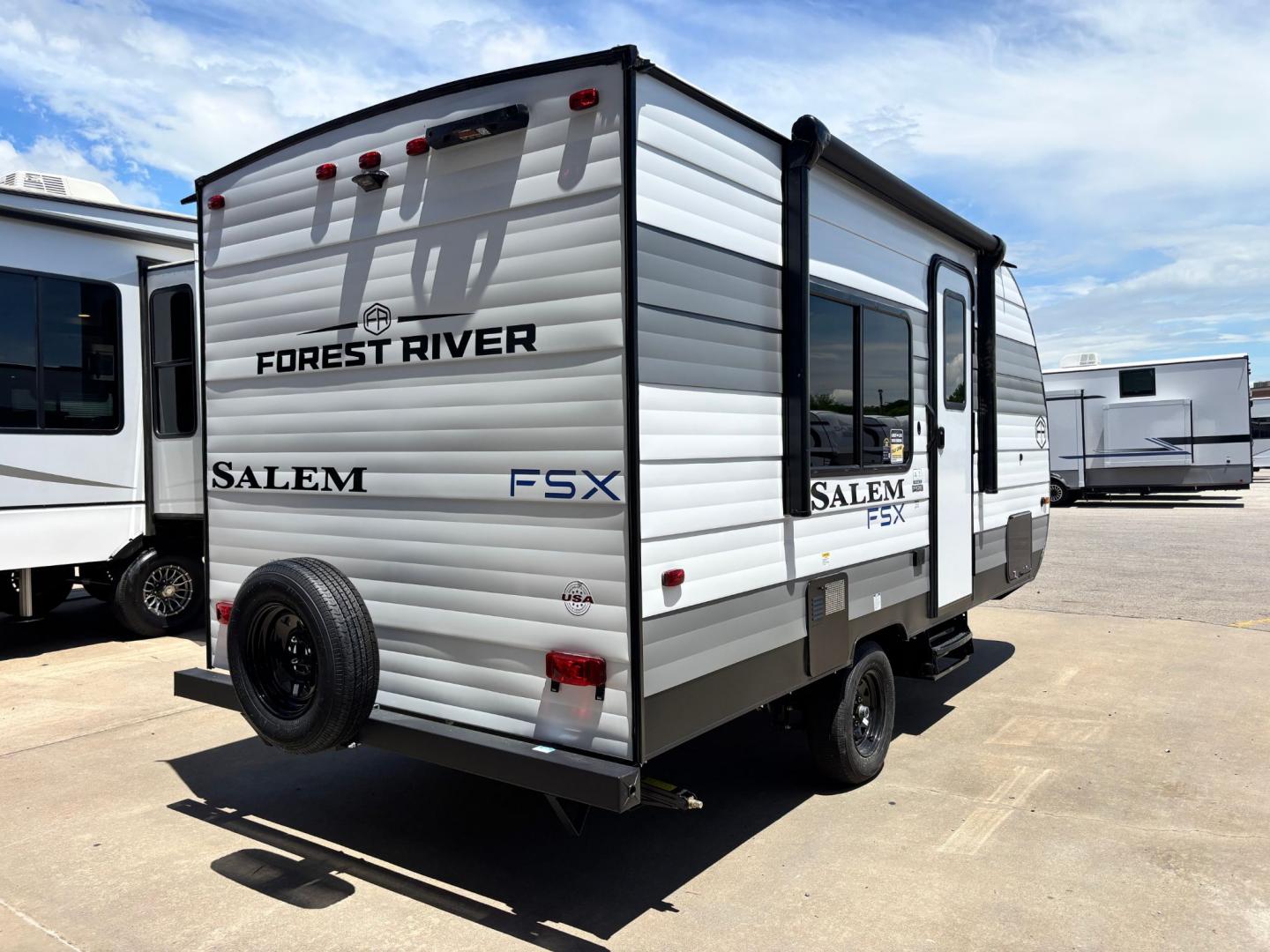 2025 Forest River Salem FSX 164FBLE - Image 5
