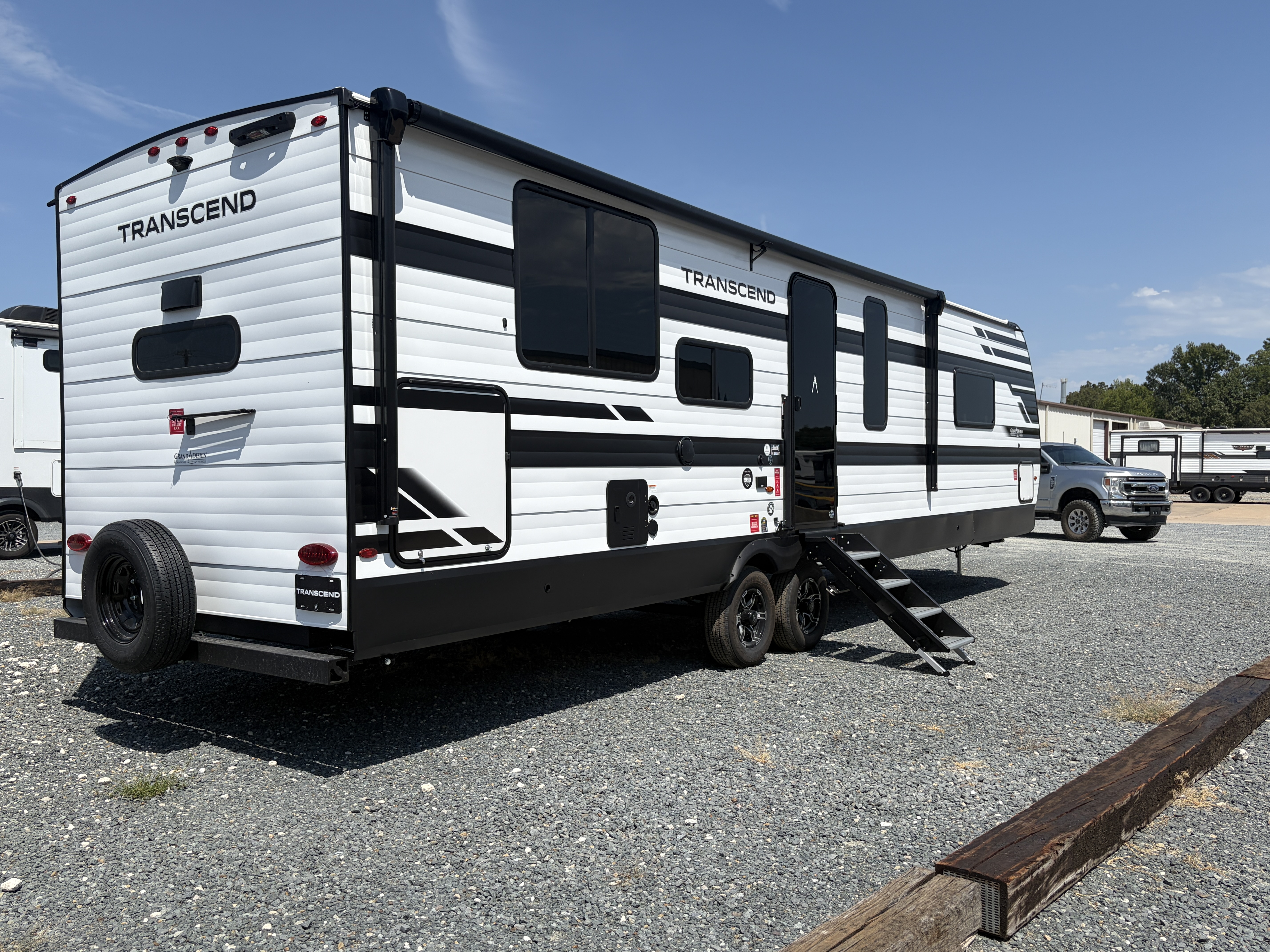 2027 Grand Design Transcend 315RKT - Image 7