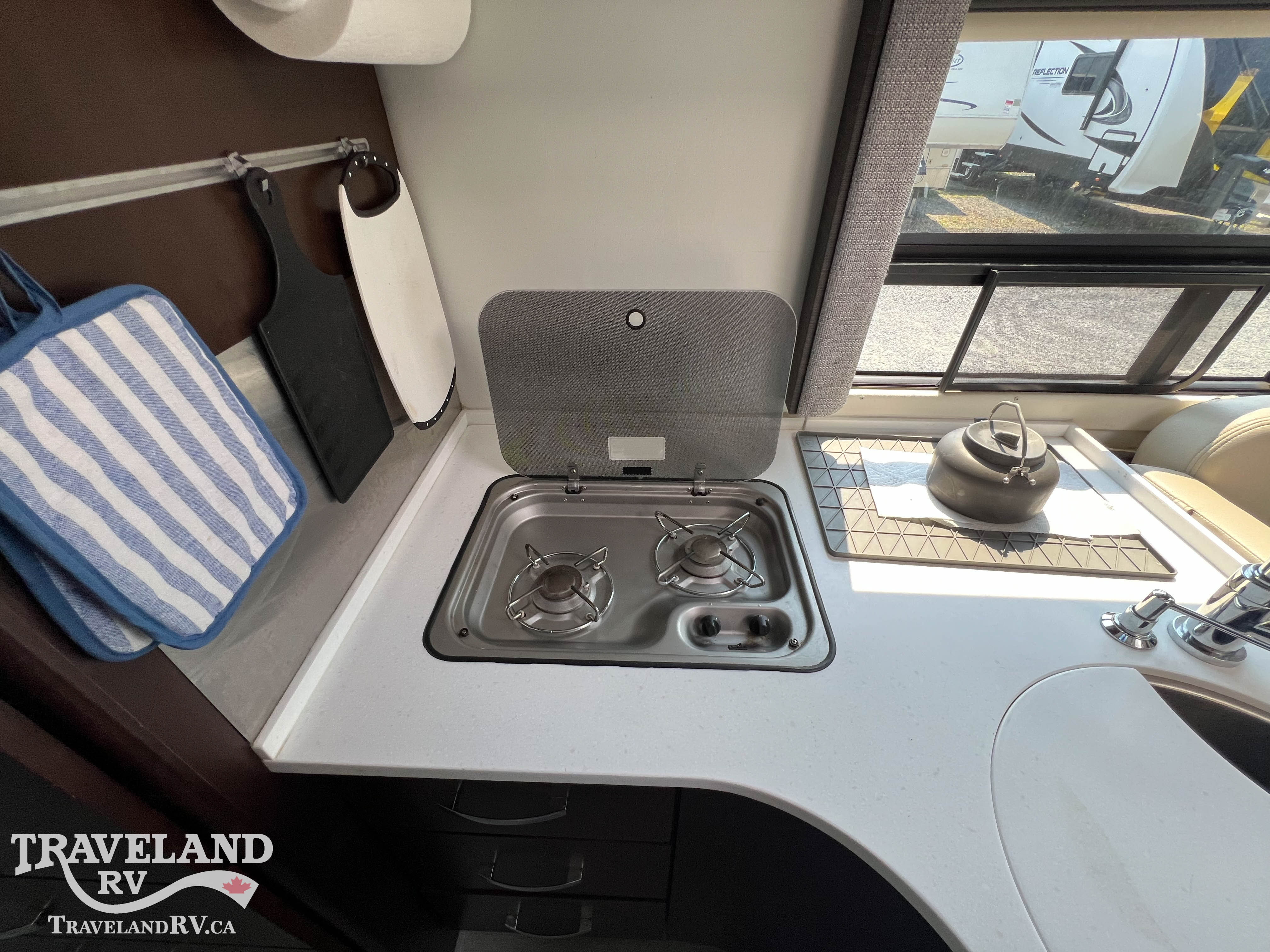 2018 Leisure Travel Serenity S24CB - Image 10
