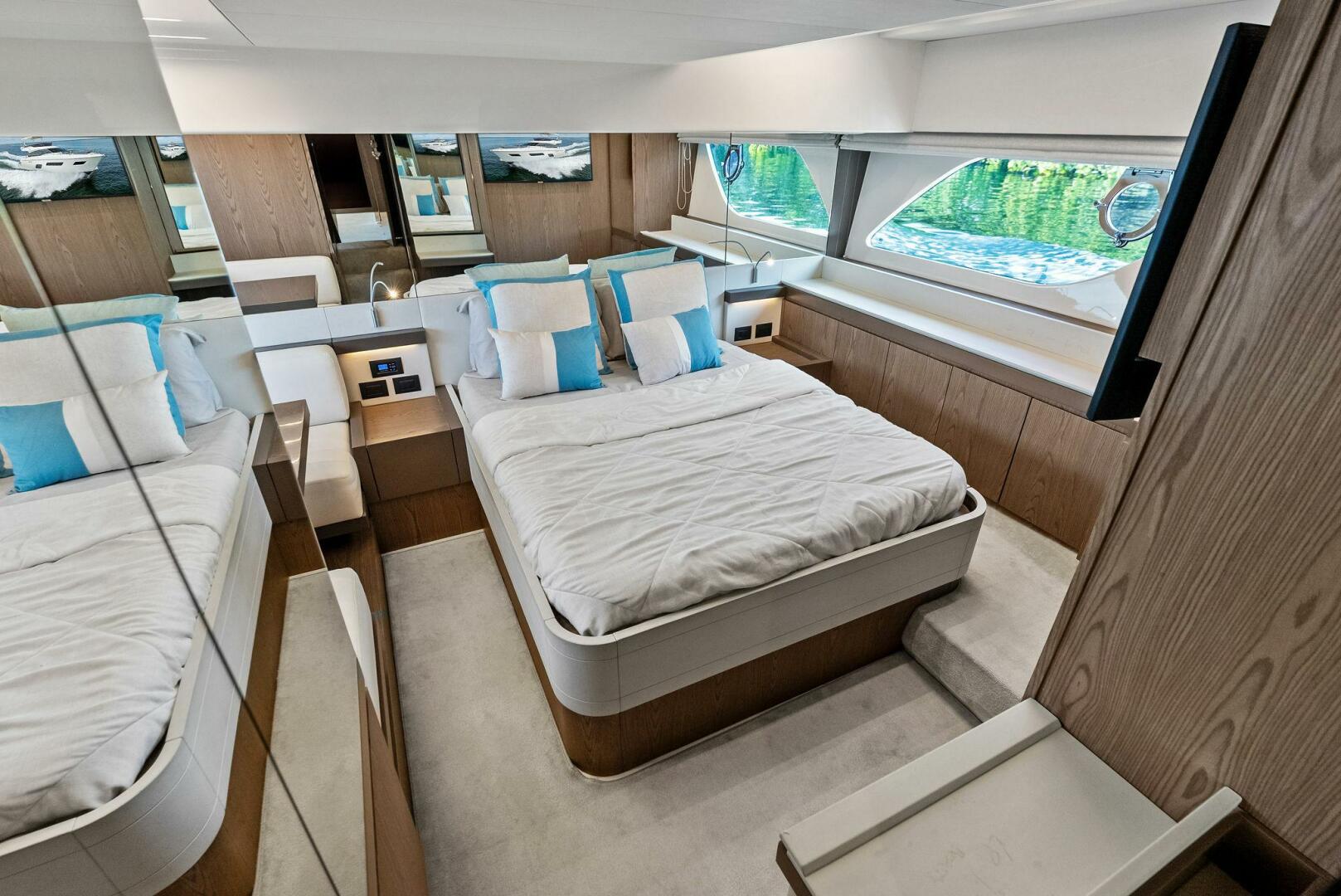2018 Ferretti Yachts 800 - Image 32