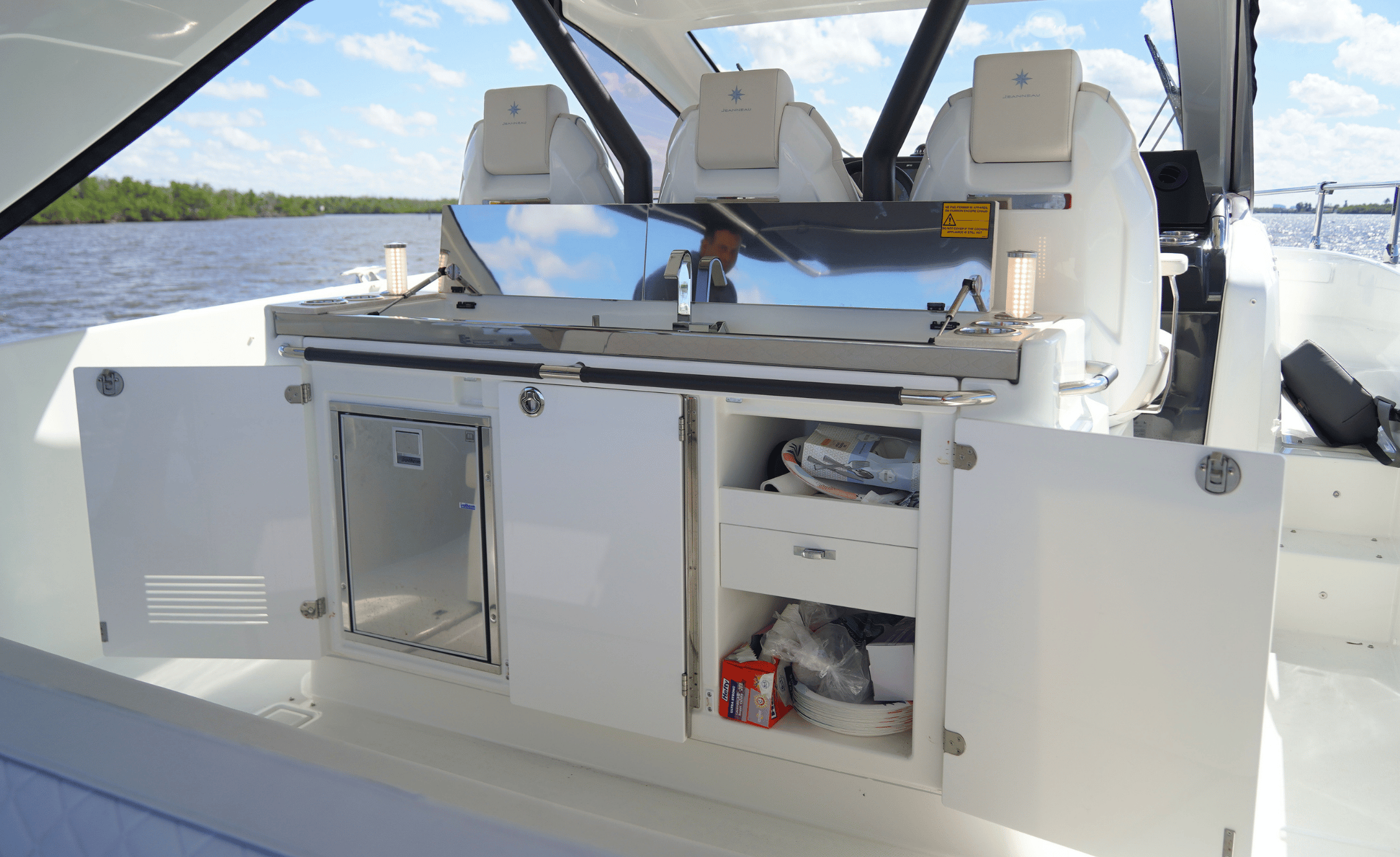 2025 JEANNEAU DB 37 - Image 28