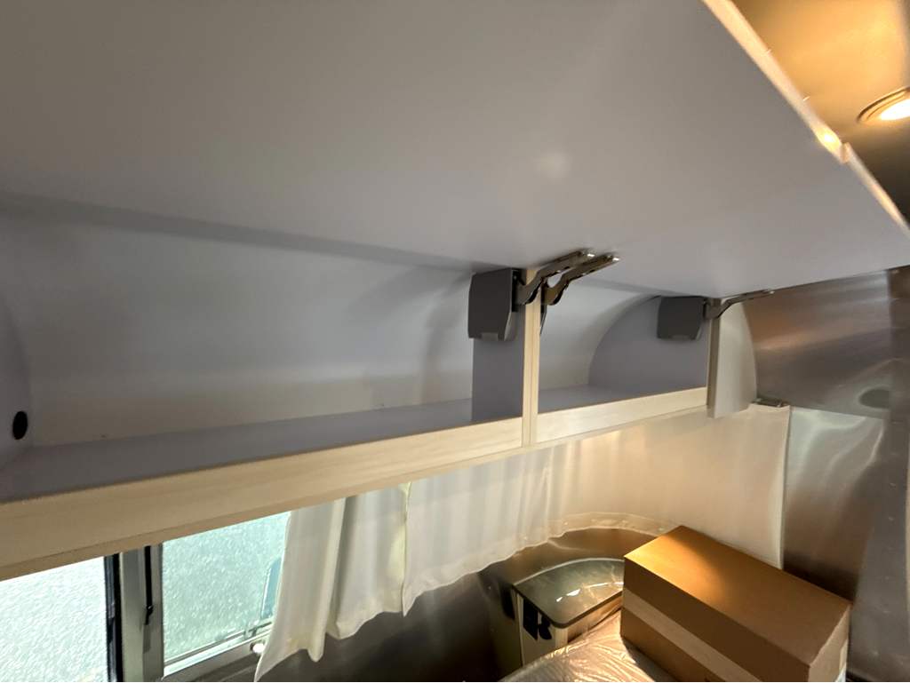 2026 AIRSTREAM FLYING CLOUD 25FBQ - Image 25