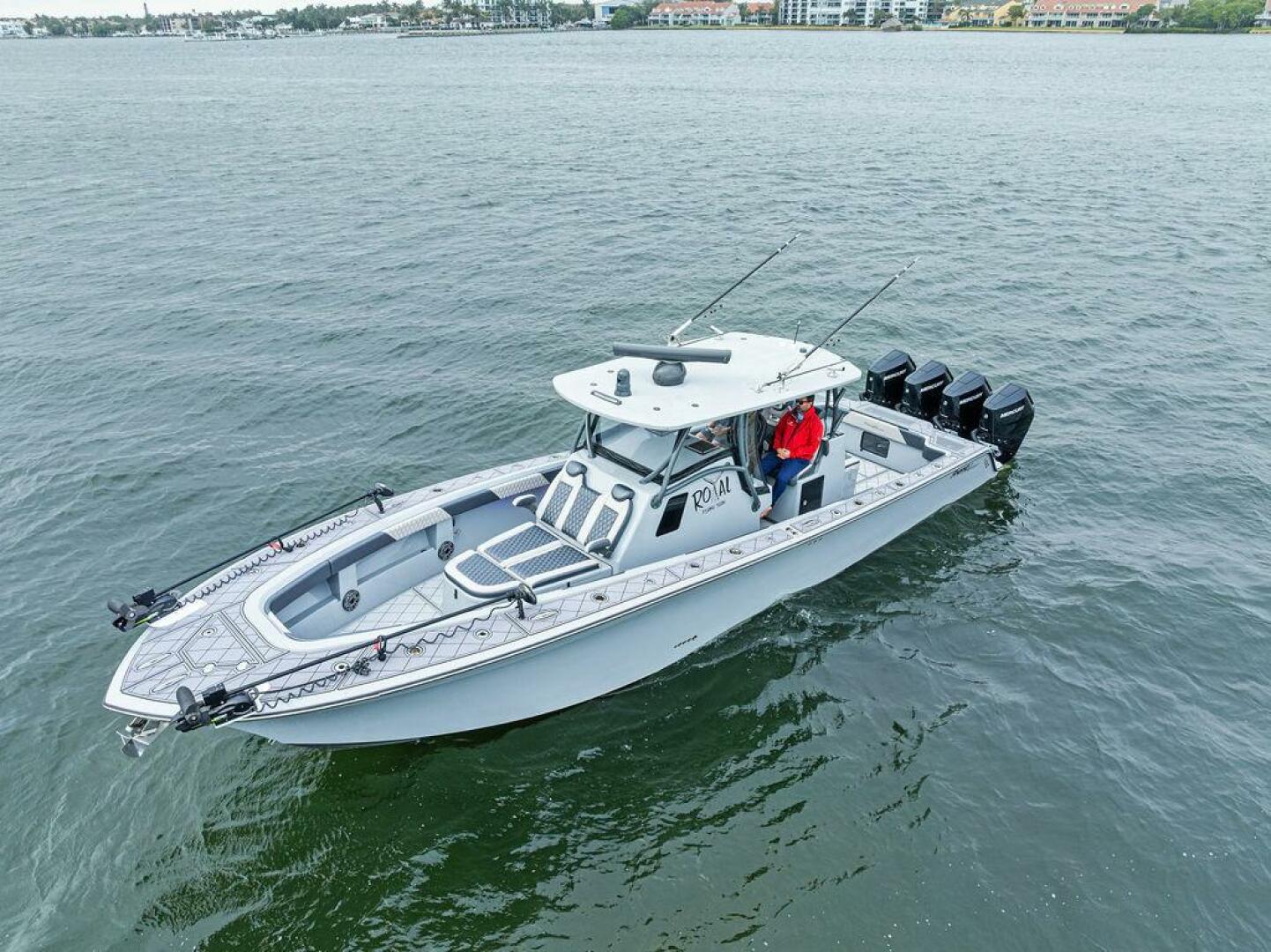 2020 Front Runner 39 CC - Image 7