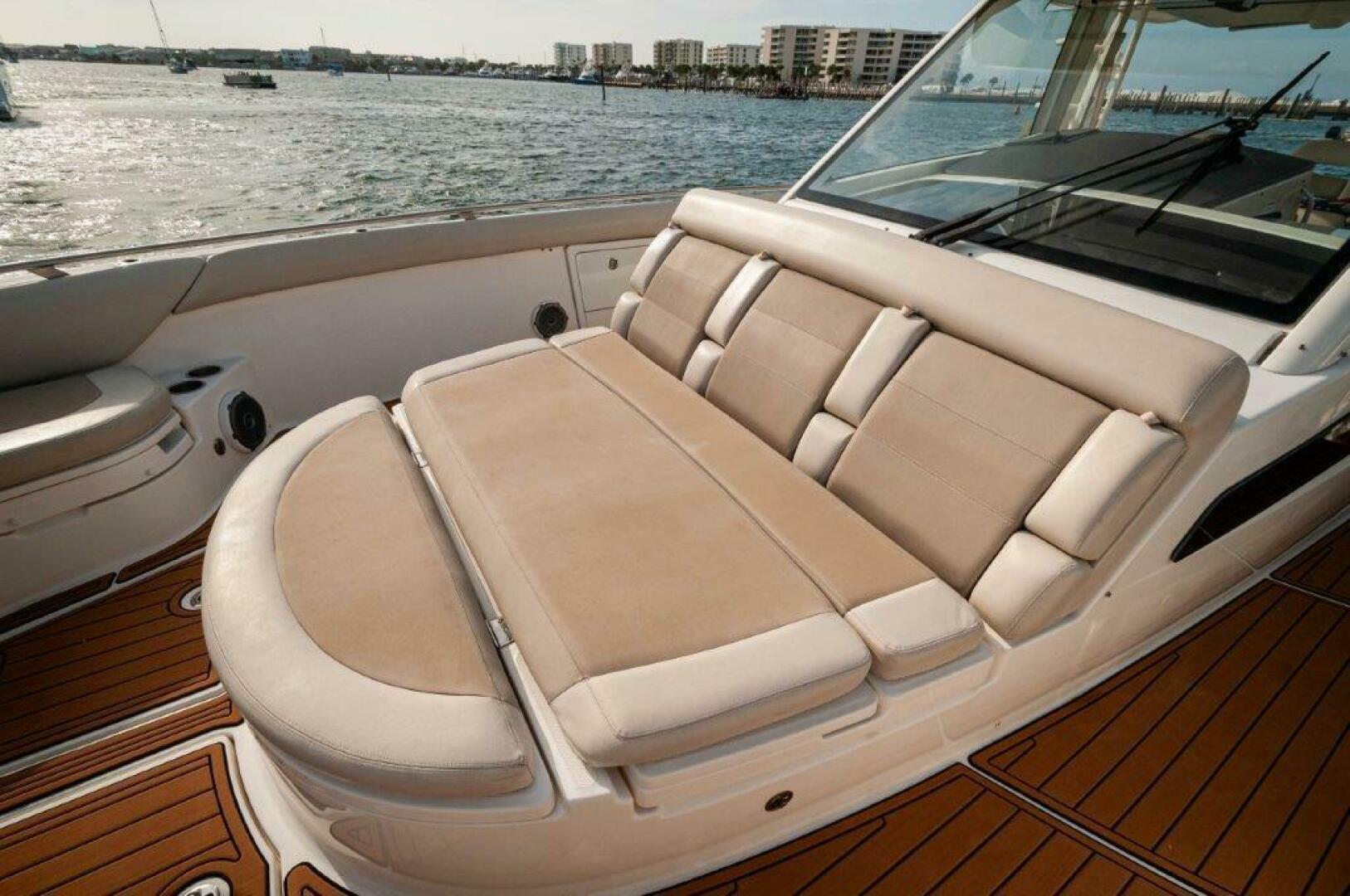 2018 Boston Whaler 420 Outrage - Image 21