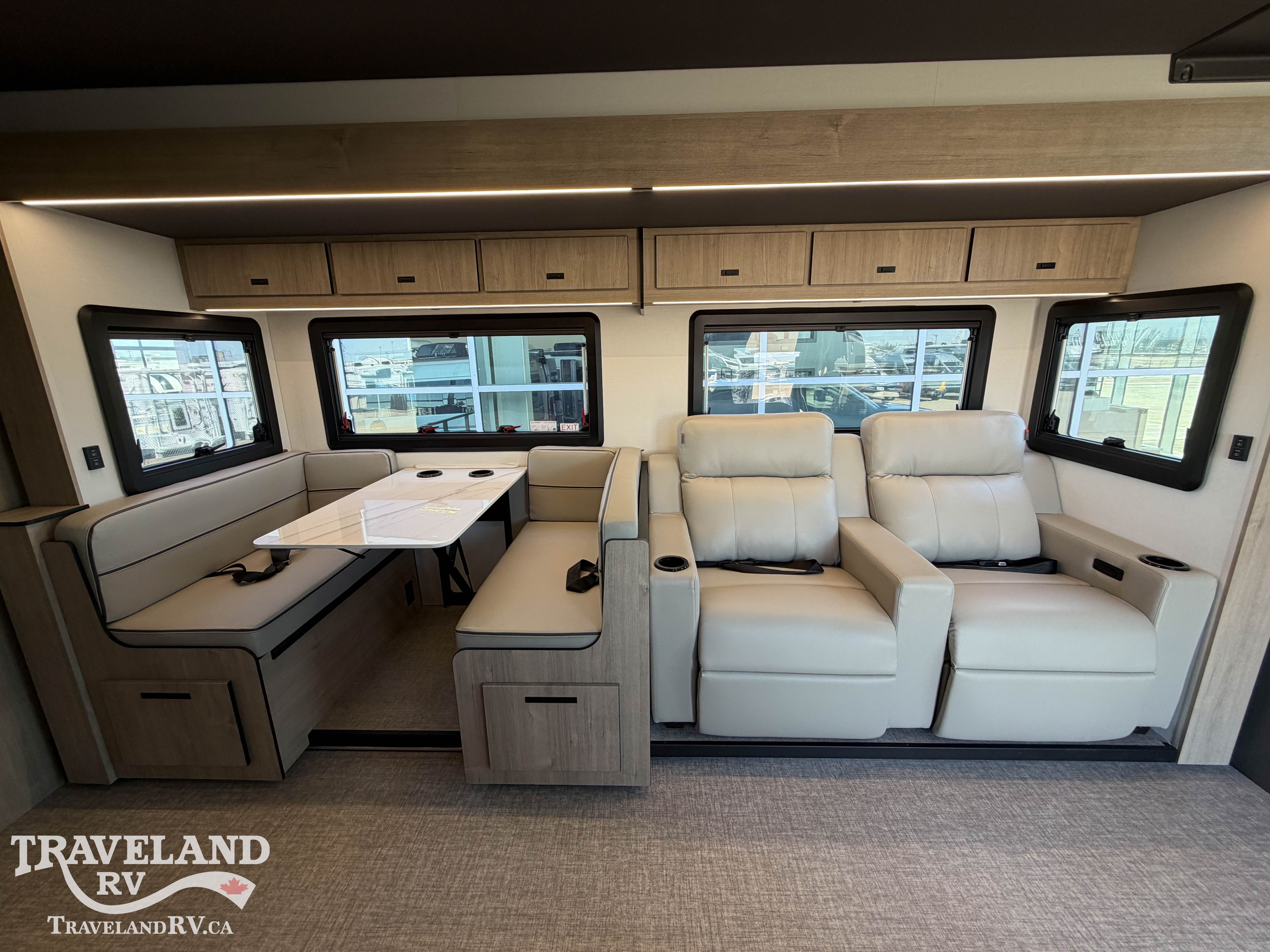 2026 Grand Design Lineage Series F 31ZW - Image 18