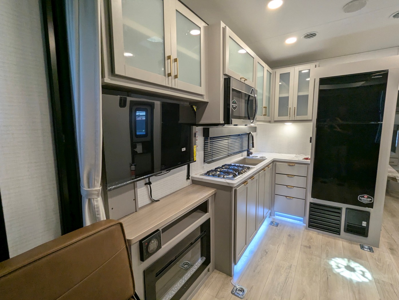 2027 Forest River Stealth 2513 - Image 24