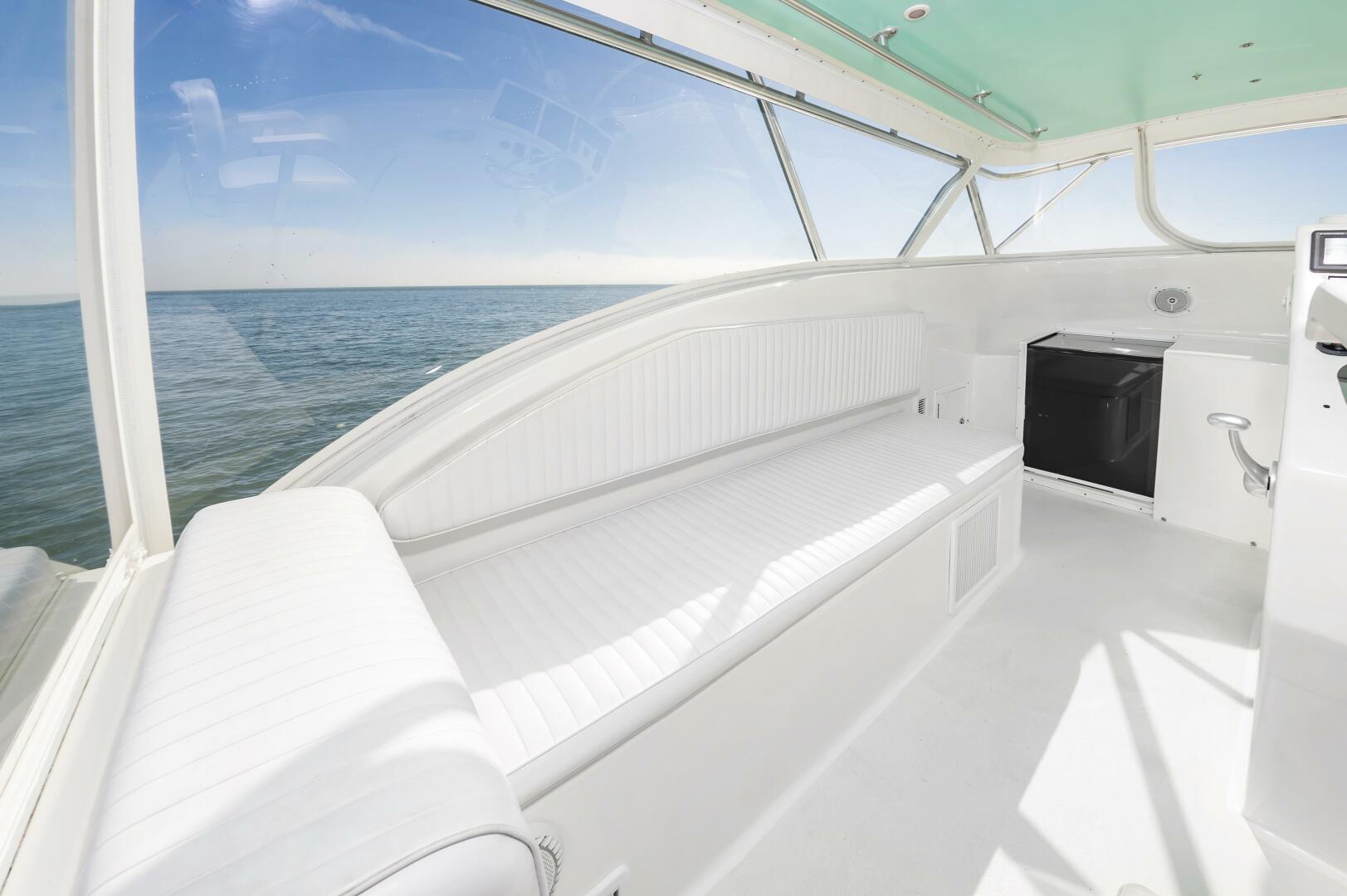 2003 Custom Carolina 40 Layton Express - Image 20