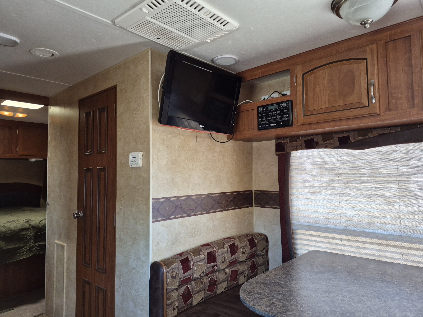 2011 Jayco Jay Flight G2 25 RKS - Image 7