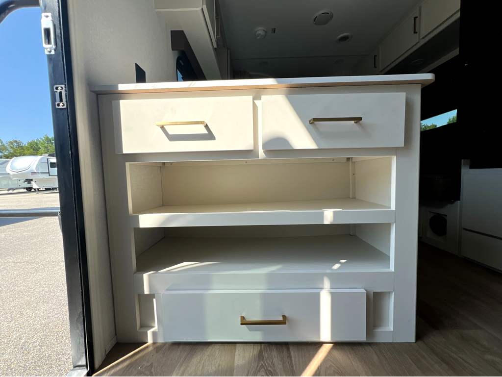 2027 GRAND DESIGN TRANSCEND 24BHX - Image 24