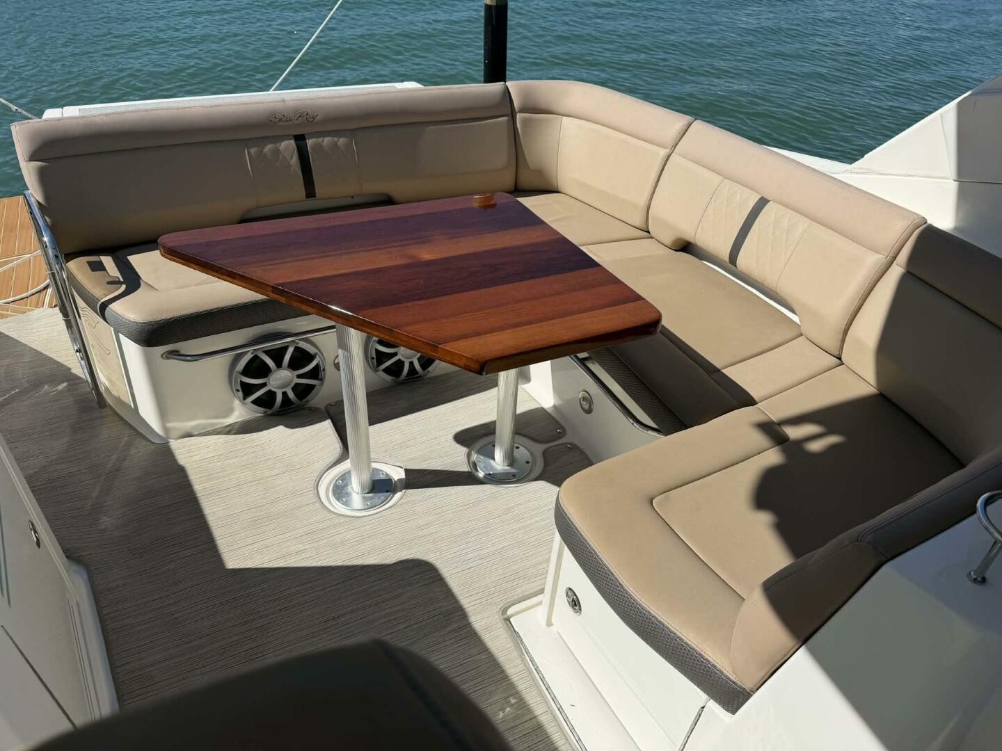2016 Sea Ray 350 Sundancer - Image 25