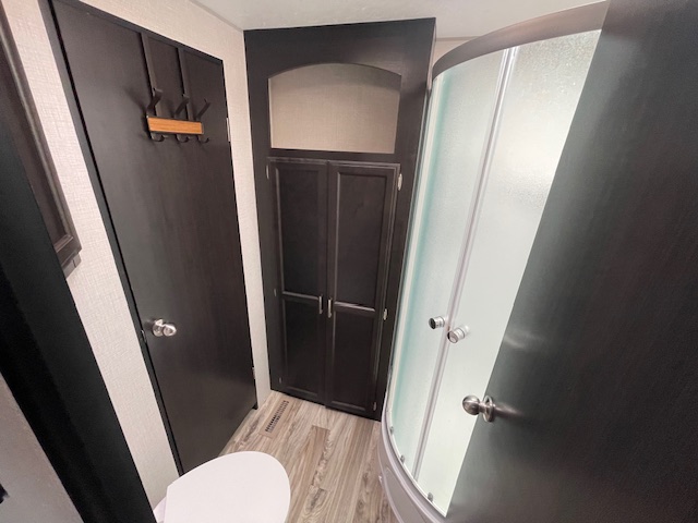 2020 VENTURE RV SPORTTREK 271MVB - Image 14