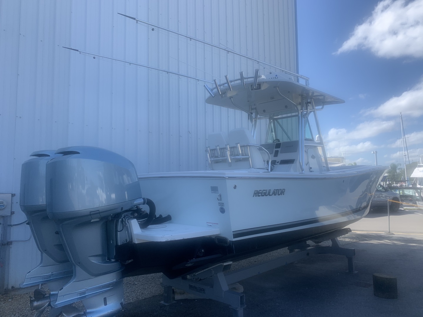 2010 Regulator 26 Forwarding Seating - Image 22