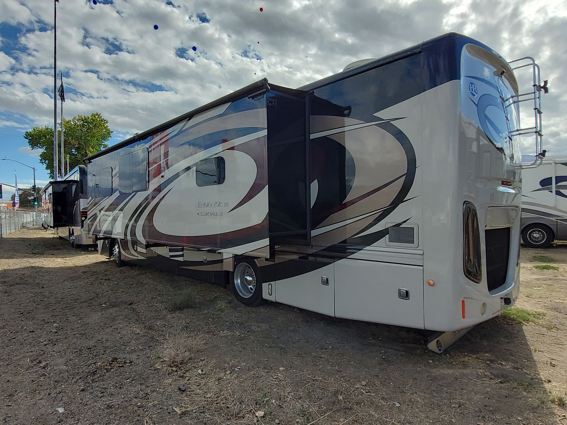 2017 Holiday Rambler Endeavor XE 38K - Image 5