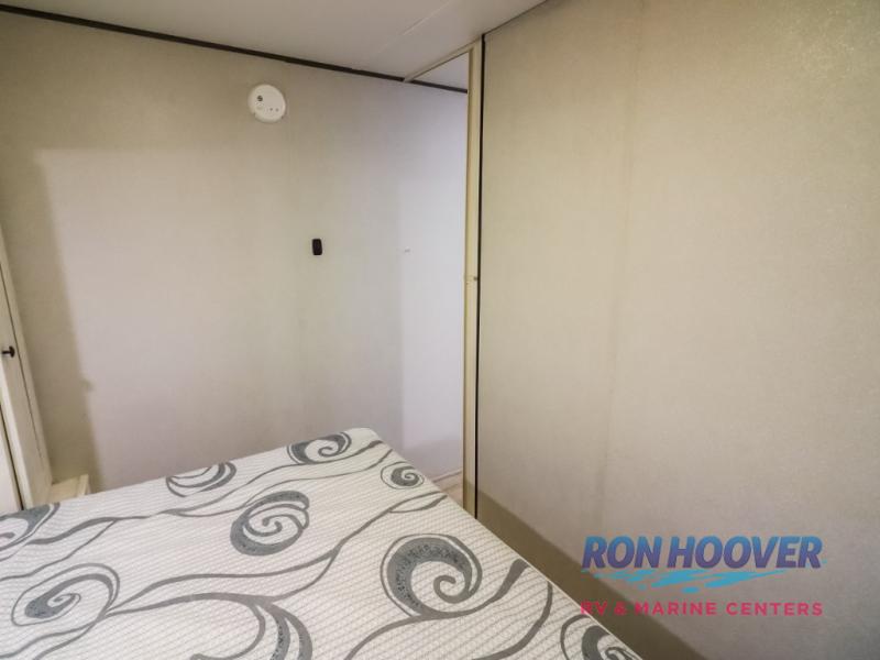 2024 FOREST RIVER 29BH - Image 18